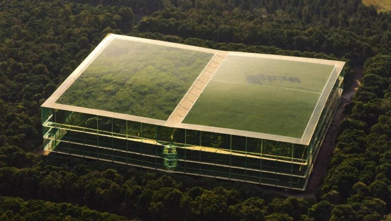 ДПК в отделке и строительстве: когда он лучше дерева и камня